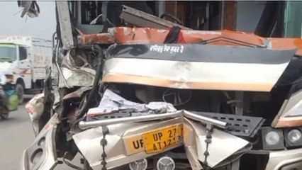 रामपुर: तेज रफ्तार बस ने मारी ट्रैक्टर ट्रॉली में टक्कर, चालक की उपचार के दौरान मौत