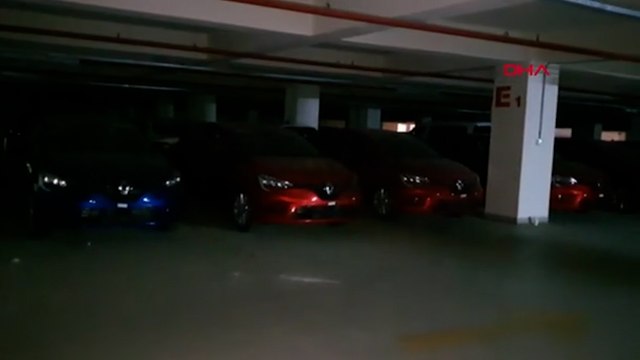 Havalimanı otoparkında 'sıfır araç' bilmecesi
