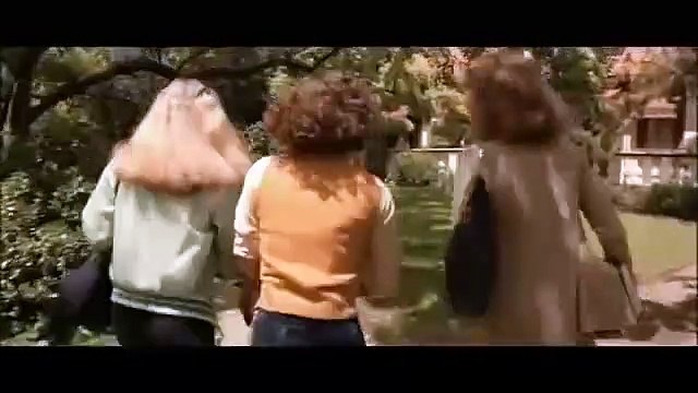 Halloween (1978) Original Movie Trailer.
