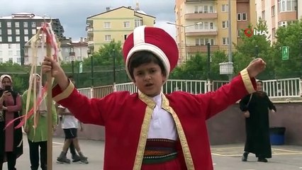 Minik mehteranlar ata geleneğini yaşatıyor