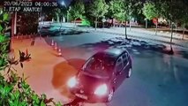 Deux accidents de la circulation distincts survenus la même nuit à Beylikdüzü sont filmés