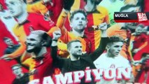 Galatasaray taraftarlarından denizin altında şampiyonluk kutlaması