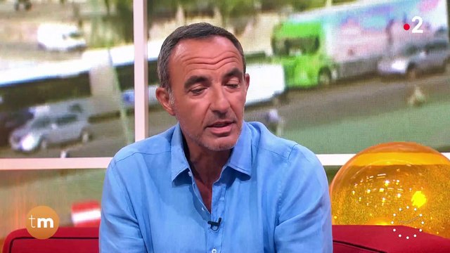 La mère de Nikos Aliagas fait une apparition en direct dans « Télématin » sur France 2 et réprimande l’animateur : « Arrête de te foutre de ma gueule ! » - Regardez