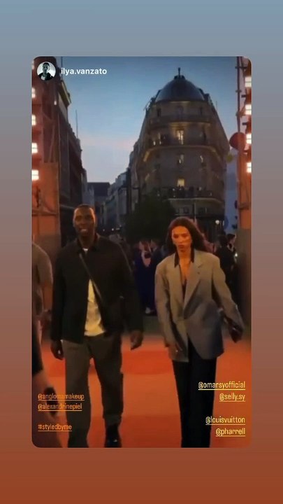 Et la paire enchaîne les défilés lors des différentes Fashion Week.Omar Sy et sa fille Selly lors du défilé Louis Vuitton hommes le 20 juin 2023 à Paris