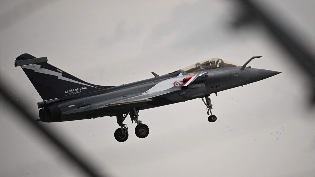 Rafale : quel avenir pour le fleuron des avions de chasse français ?