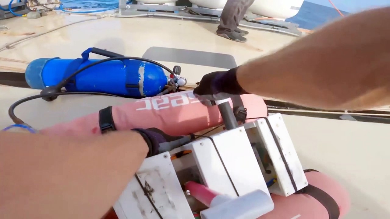 Searchers continue to look for Titanic submersible hours after discovering banging noises