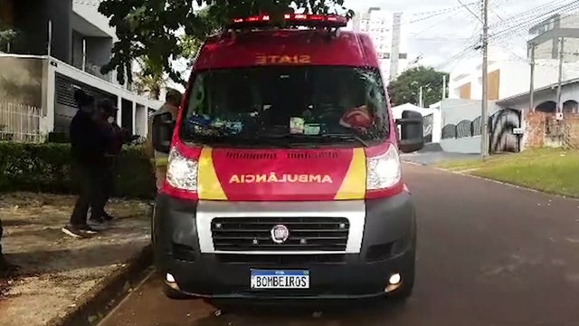 Idosa tem suspeita de fratura na perna após sofrer queda no Centro