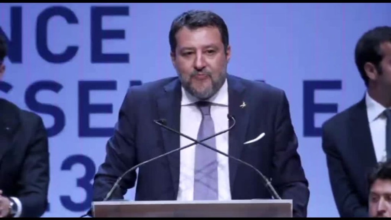 Salvini: fermare urgentemente il rialzo dei tassi Bce, blocca il Paese