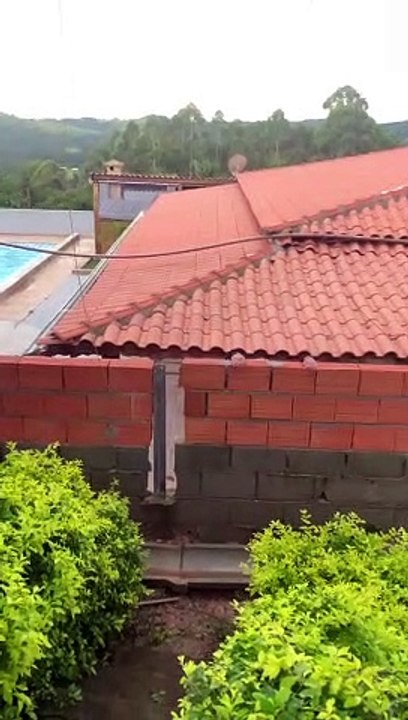 Wall-Hopper Takes The Wall With Him