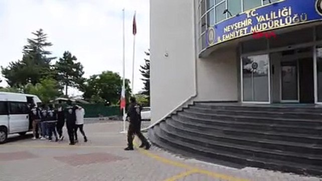 Konteyner ev satma vaadiyle depremzedeleri dolandıran 6 kişi yakalandı