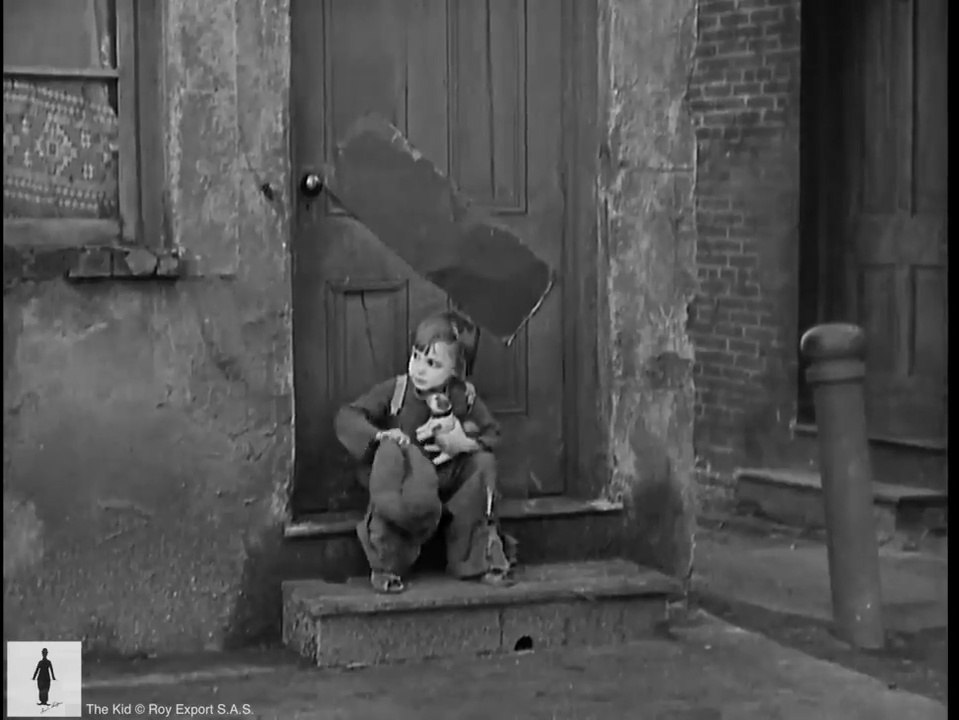 Charlie Chaplin - The Kid - Fight Scene