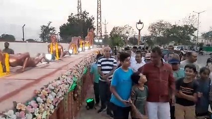 पाथवे का लोकार्पण और सूर्य नमस्कार प्रतिमाओं का अनावरण