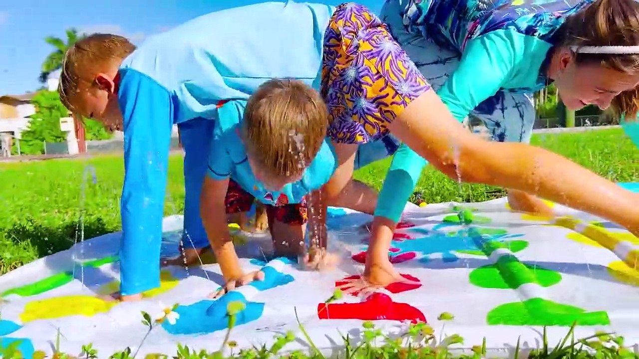 Chris and Mom show the safety rules for kids