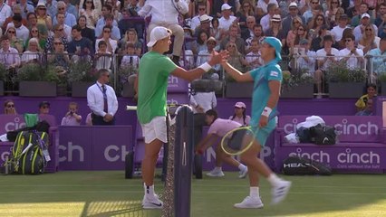 Queen's - Rune se joue de Peniston pour rejoindre Musetti en quarts