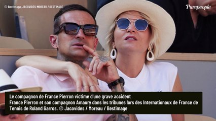 "Il me broie la cheville" : France Pierron inquiète, son beau gosse tatoué percuté violemment par un scooter