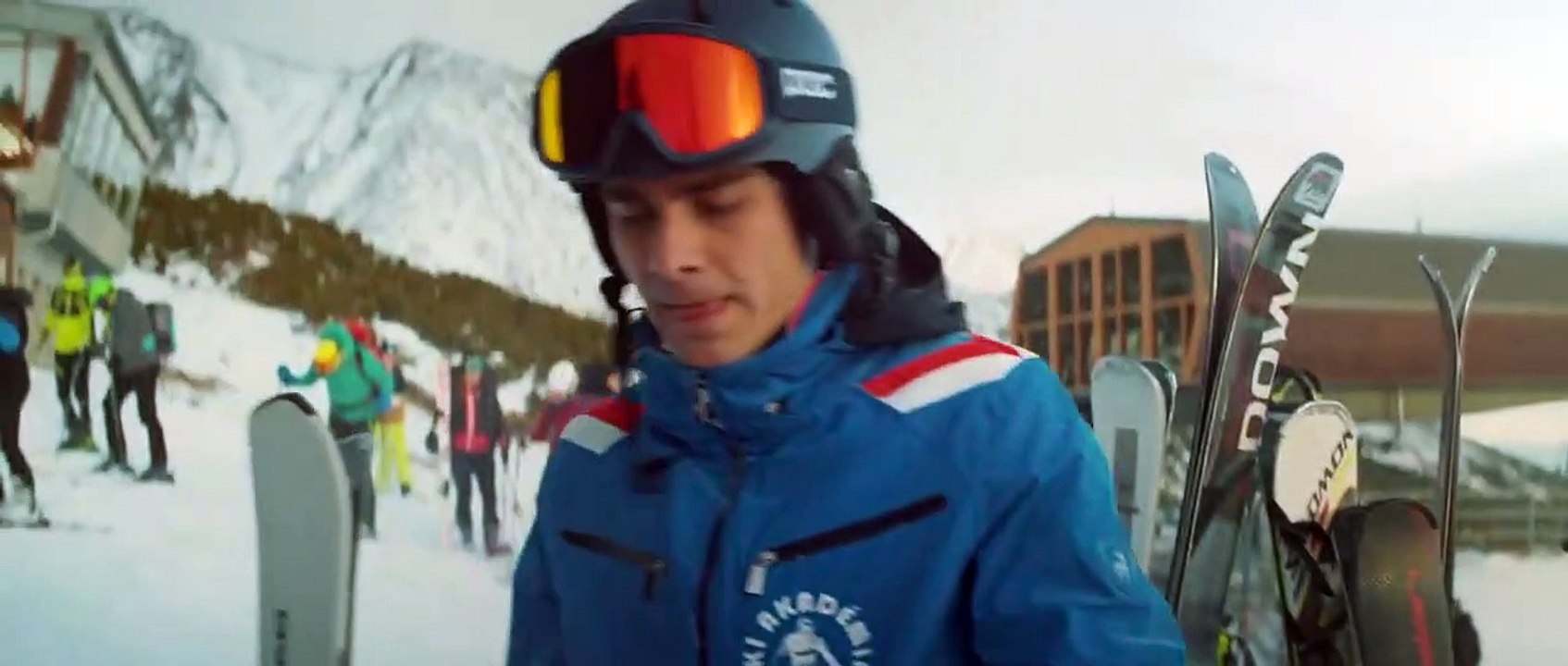 Avalancha de Amor | movie | 2022 | Official Tra...