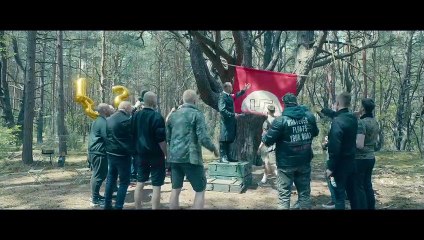 Flirt avec l'extrême Bande-annonce (PL)