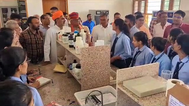 केन्द्रीय मंत्री बालियान ने किया मेडिकल कॉलेज, कृ​षि कॉलेज व केवी का निरीक्षण