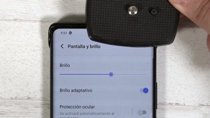 Brillo automático en un móvil
