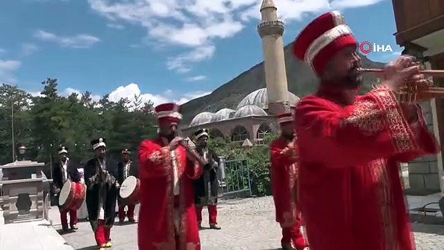 58 Kuran kursu öğrencisi icazet merasiminde belgelerini aldı