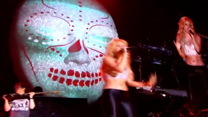 SHAKIRA — SALE EL SOL | SHAKIRA: LIVE FROM PARIS | (2011)