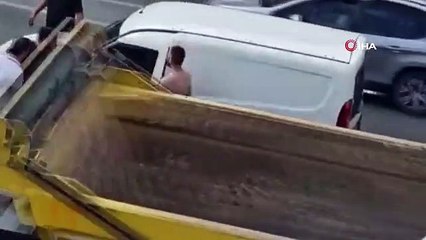 İstanbul'da Trafik Kavgaları Kamerada