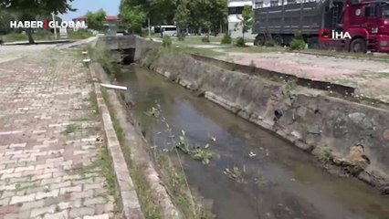 Su kanalında görüntülendi! Tesadüfen gördüler, şaşkınlıklarını gizleyemediler