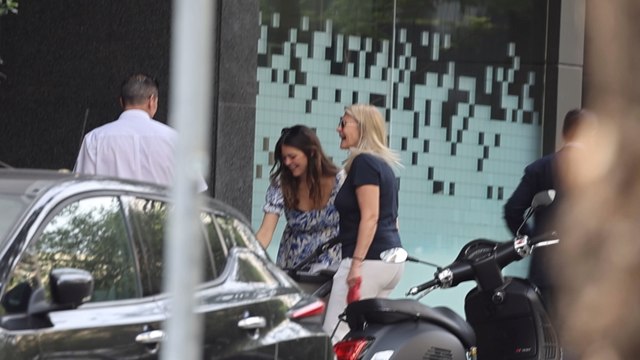 Isabelle Junot y su madre disfrutan de los primeros paseos de Philippa