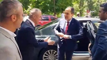 Le président du YRP, Erbakan : « Notre nation a fait son choix avec une très forte participation »