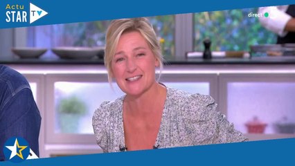 Anne-Élisabeth Lemoine hilare, elle redécouvre ces images d'elle en maillot de bain sur le plateau d