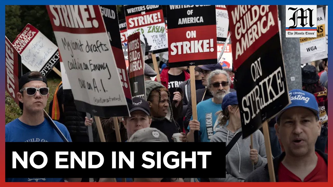 Hollywood writers continue protest in LA for new contract with studios