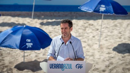 Sémper marca distancias con la lona de Vox