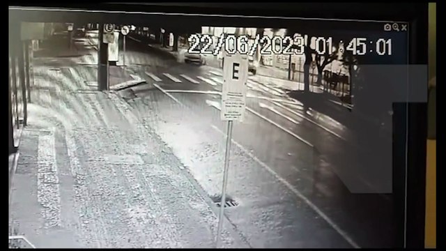 Câmera flagra acidente que deixou 4 pessoas feridas no Centro