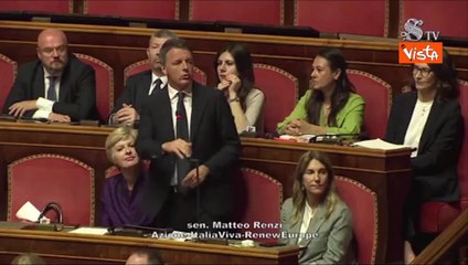 Renzi ricorda Berlusconi: "Fuoriclasse nel credere alle bugie che diceva"