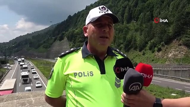 Bolu'da TEM Otoyolu'nda bayram trafiği başladı