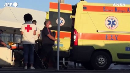 La strage dei migranti in Grecia, "fermi 7 ore prima di affondare"