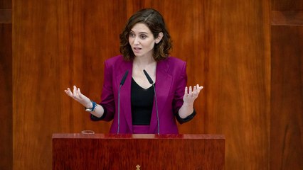 A Mónica García se le suben los chupitos a la cabeza y Ayuso la sacude por vivir “en su mundo imaginario”