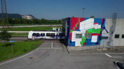 A Brescia i colorati treni d'autore realizzati da Luca Font e Demsky