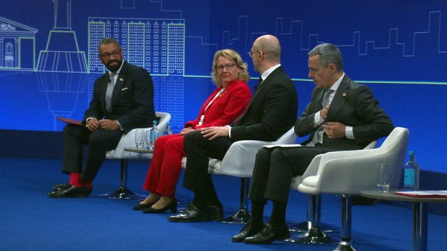 Ucrânia arrecada mais 65 bilhões de dólares para reconstrução