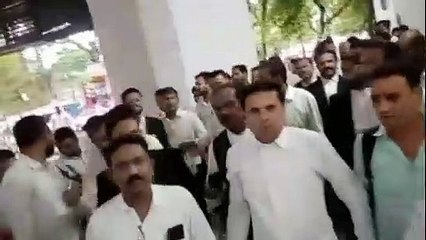 knife attack on lawyer