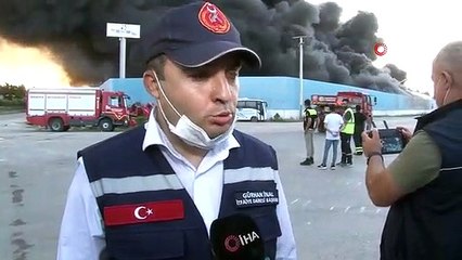 Download Video: Manisa'da Fabrikada Yangın: İtfaiye ve Orman Bölge Müdürlüğü Ekipleri Müdahale Ediyor