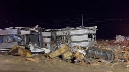 토네이도에 큰 우박...美 중서부 4명 사망·17명 부상 / YTN