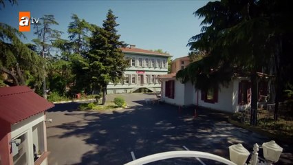 247-Huerfanas (Kirgin Cicekler), en español