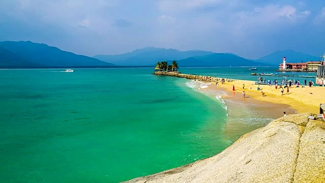 Live: Soak up the scenic splendor of summer on Fenjiezhou Island
