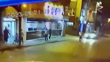 Çarptığı genç kadının ölümüne sebep oldu, arkasına bakmadan hızla böyle kaçtı