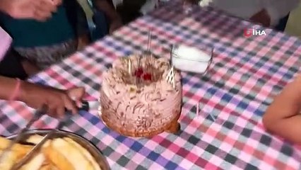 Depremzedelerin Konteyner Kentindeki Kız Çocuğunun Doğum Günü Kutlandı