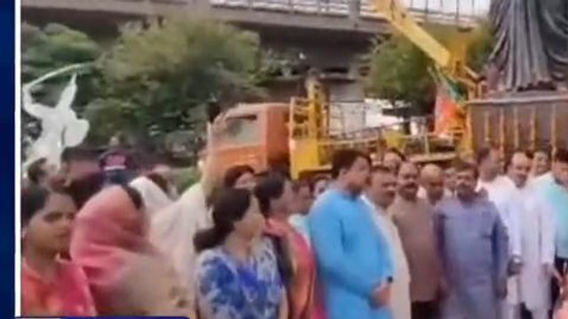 जबलपुर: भाजपा कार्यकर्ताओं ने डॉ. श्यामा प्रसाद मुखर्जी की पुण्यतिथि मनाई, पुष्प किए अर्पित