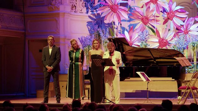 Ana Girardot et Michel Cymes sont venus avec leurs moitiés au gala d'Enfance Majuscule