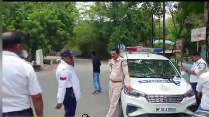 नरसिंहपुर: एक दिन एक रोड़ अभियान के तहत 60 वाहनों में लिखवाए निशुल्क नम्बर