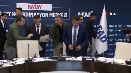 Le ministre Bayraktar et le ministre Tekin ont assisté à la réunion de coordination de l'AFAD à Hatay
